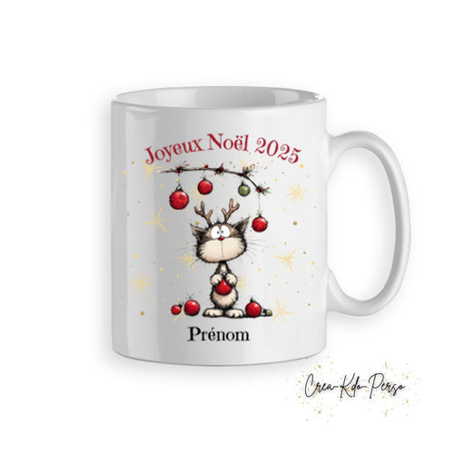 Mug tasse personnalisé cadeau Joyeux Noël avec petit chaton jouant avec les boules de sapin