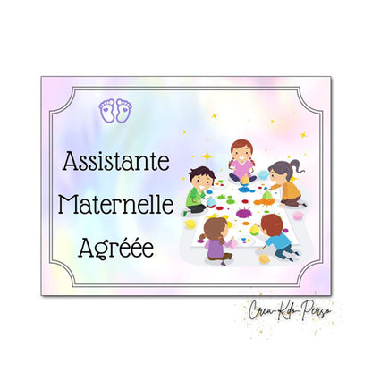 Plaque Assistante Maternelle agréée personnalisée modèle enfants à la peinture