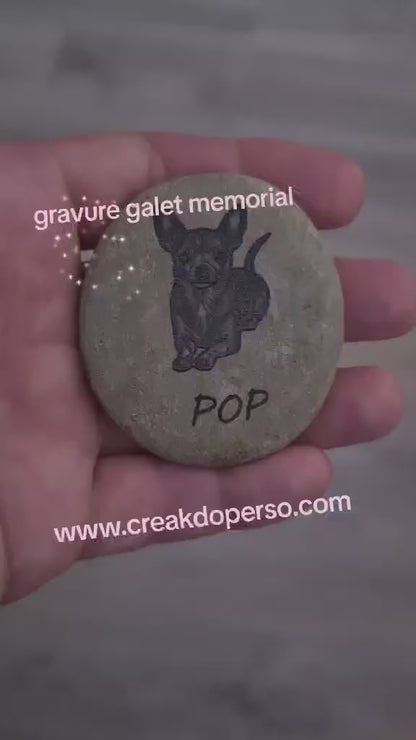 Galet Gravé Personnalisé – Portrait & Prénom de Votre Animal